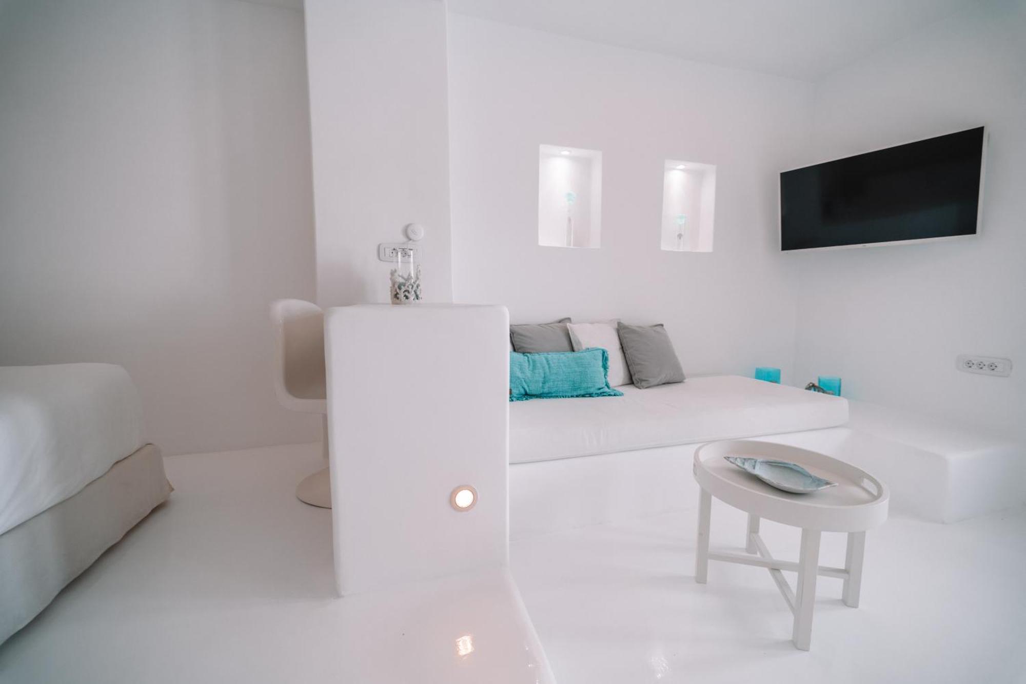 Nelya Suites (Adults Only) Мегалохори Екстериор снимка